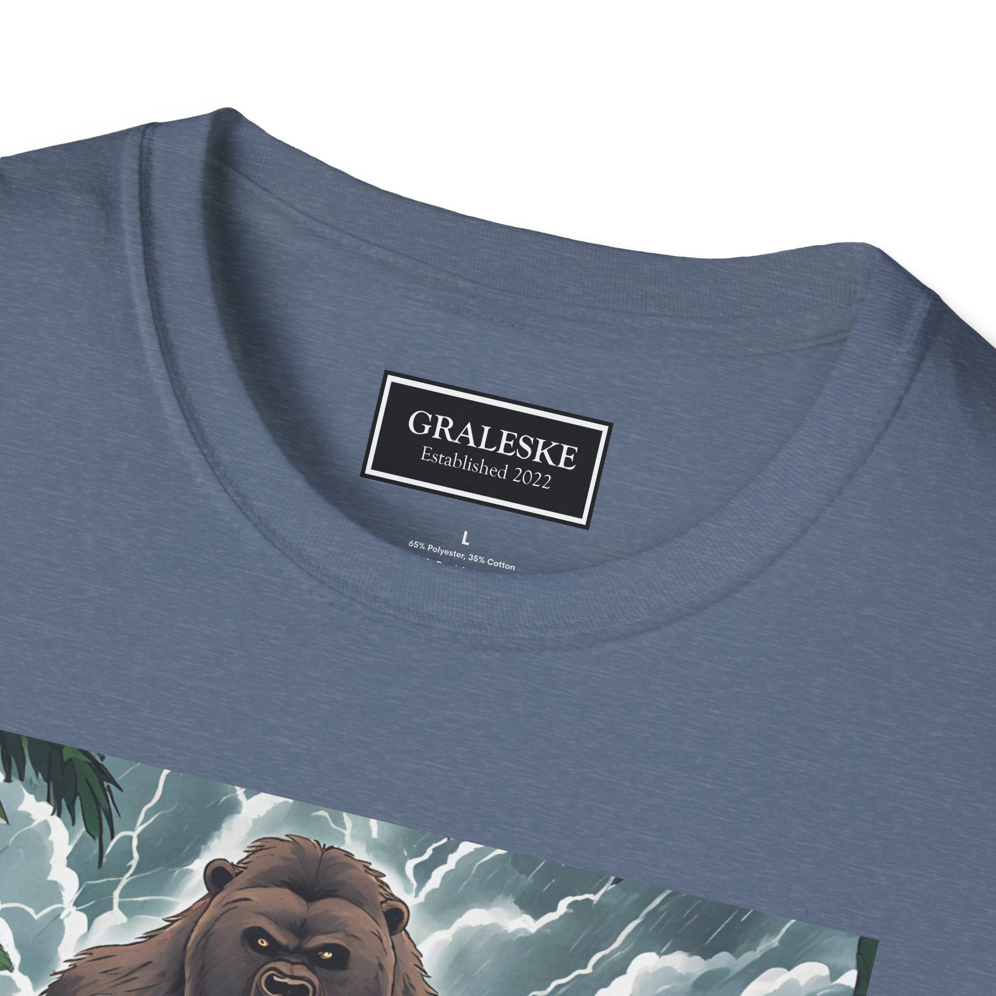 Grizzly vs Gorilla - Unisex T-Shirt - Graleske